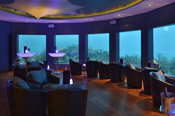 international date night bar