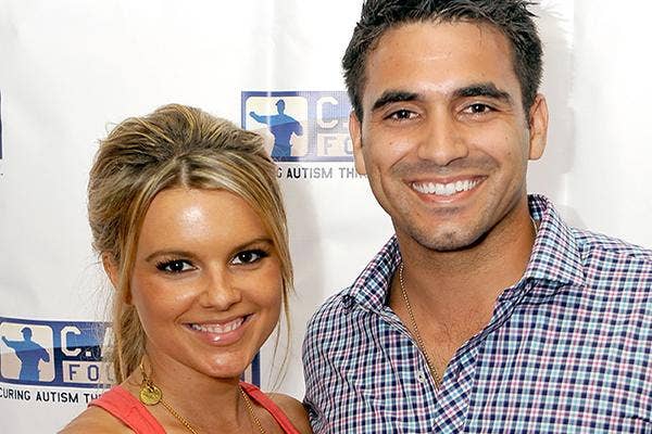 Ali Fedotowsky and Roberto Martinez