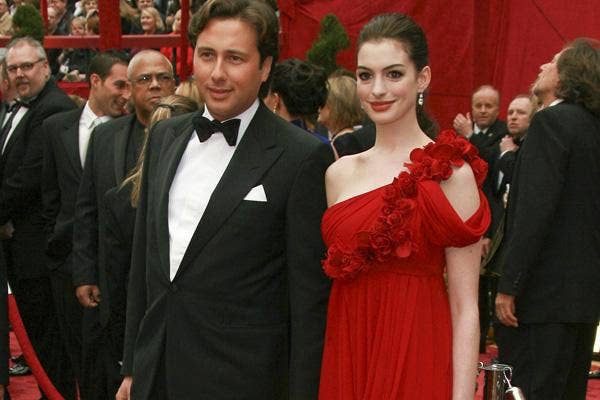 anne hathaway raffaello folieri