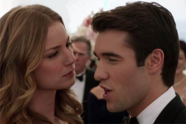 2015 Golden Globe Nominations revenge emily van camp