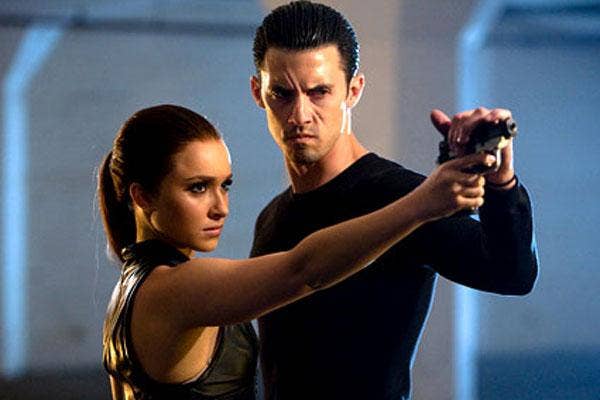 Hayden Panettiere and Milo Ventimiglia on Heroes