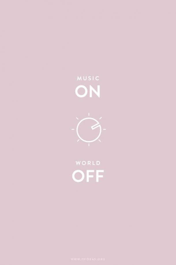 <strong>Belt out that chorus to the song.</strong> Friendship Quotes For The Freakin' Weekend