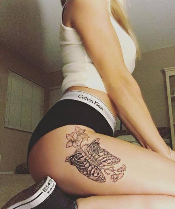 <strong>Aquarius (January 20 - February 18)</strong> Zodiac Tattoos