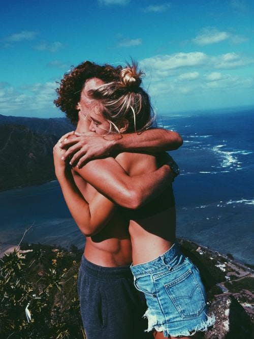 <b>7. From $7,500 to $10,000: Hawaii</b>
Regarded as the loveliest of the 50 States, Hawaii provides a more laid-back version of Mexico, and with far more lush surroundings. It's an idyllic destination for relaxation and love on the sands of the Pacific.
Surfing, scuba diving, visiting active volcanoes — there's plenty of fun adventures for the two of you. Plus, who could say no to that sunset? hawaii