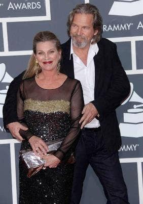 Jeff Bridges and Susan Geston met on the set of his film <i>Rancho Deluxe</i>. 38 years later, they're still going strong. <a href="http://quotes.whyfame.com/jeff-bridges-about-love-again-982"> quotes.whyfame.com </a>