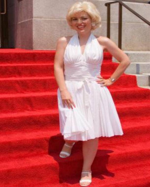 Marilyn Monroe is a classic costume that's REALLY easy to mimic. nostalgic halloween costume throwback