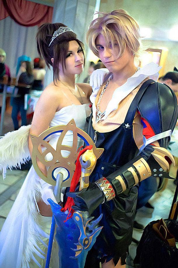 Tidus and Yuna Final Fantasy Video Game Cosplay Halloween Costume Ideas