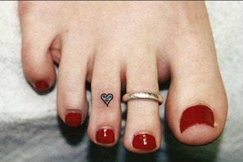What Your Feet And Toes Reveal About Your Personality Yourtango what your feet and toes reveal about
