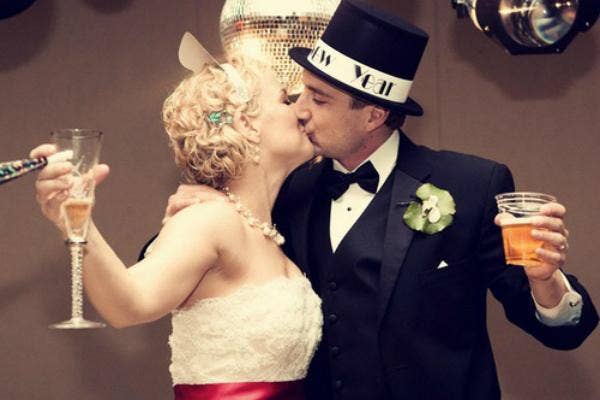 kissing on New Year&#039;s