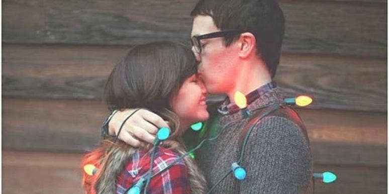 kiss christmas lights