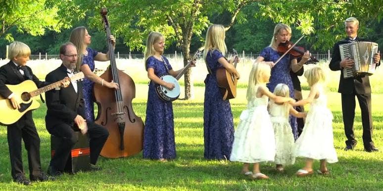 What Religion Is The Plath Family On TLC? What Religion Is The Plath Family On TLC?