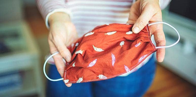 How To Make A Cloth Face Mask For Coronavirus (COVID-19) How To Make A Cloth Face Mask For Coronavirus (COVID-19)