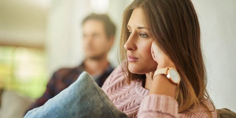 11 Signs He Doesn't Love You And Isn't Feeling It Anymore unhappy couple