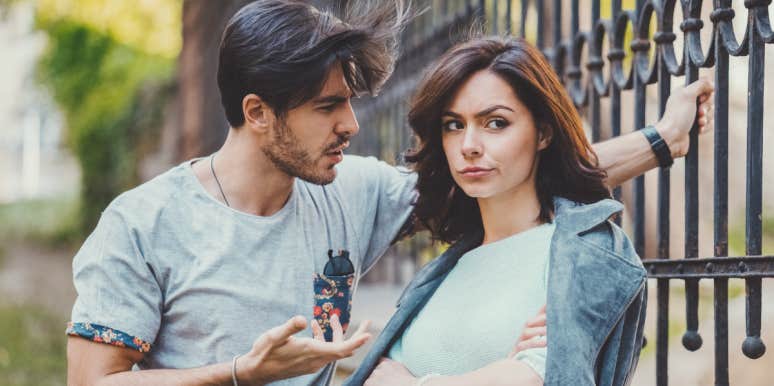 15 Signs You're Dating A Narcissist — A Kerouac Narcissist couple arguing