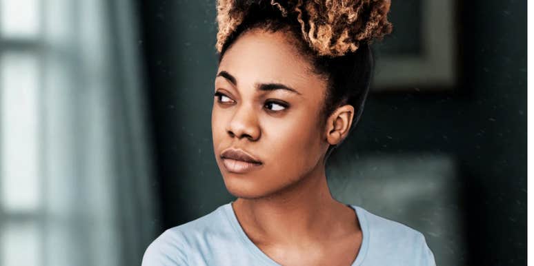 signs that appear when someone subconsciously wants divorce according to a therapist