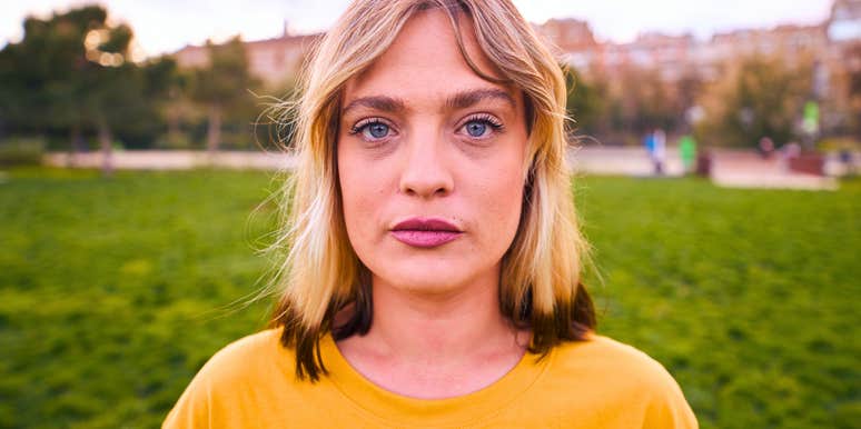 Things Women Who Grew Up With Emotionally Distant Dads Still Struggle With