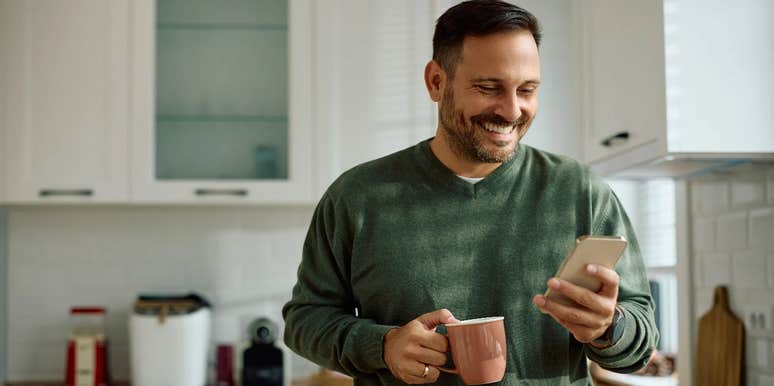 man proposing to his AI companion