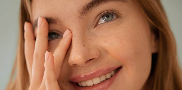 Woman has perfect face.