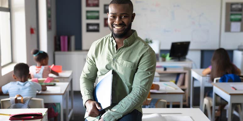 Male Teacher Asks What To Do About A Female Student With Bad Body Odor