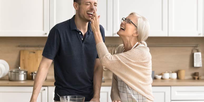 Man Tells Girlfriend She's Not Wife Material Because She Doesn't Cook Like His Mom