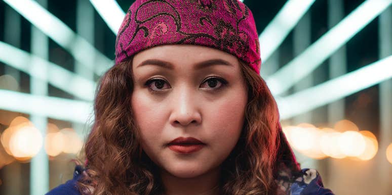 Woman has psychic power.