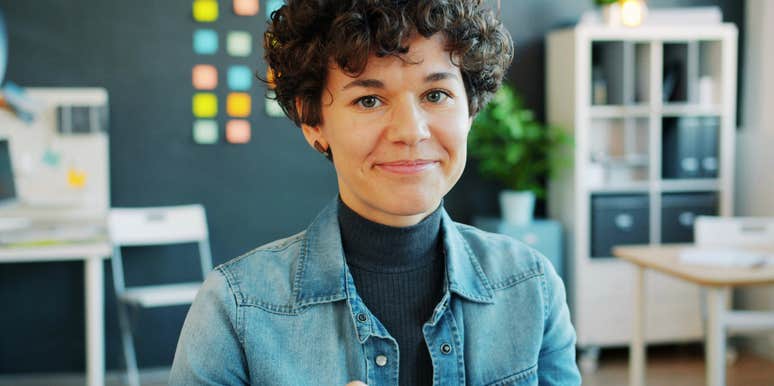 executive coach doing 4 things confident people do when they're insecure