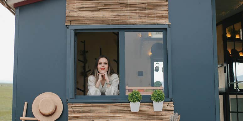 Millionaire Builds Community Of Tiny Homes To Combat Homelessness And Offers Residents Jobs