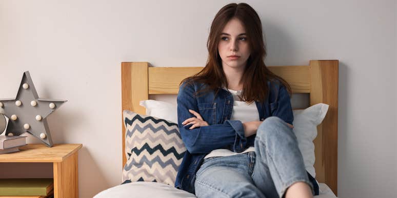 Parents Tell Daughter At College Not To Come Home For Holidays Or Breaks