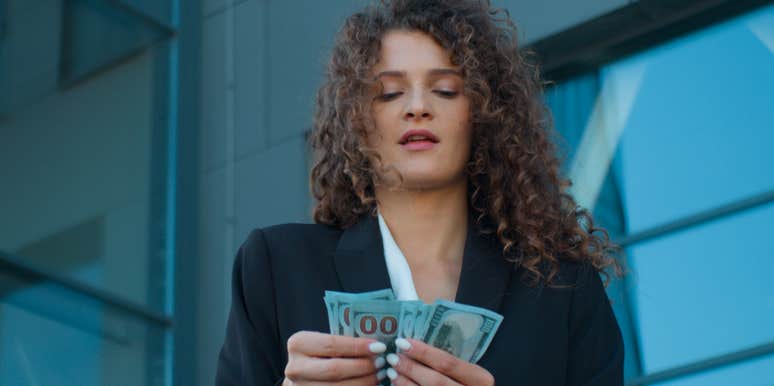 People Who Defend Billionaires Have No Idea How Much A Billion Is