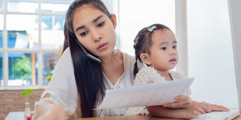 Working mom feels guilty.