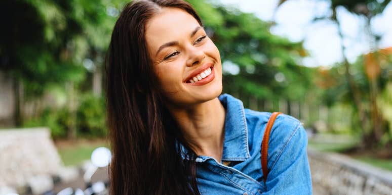 confident woman moving forward with quiet self-assurance and renewed glow, illustrating the subtle ways women rebuild attraction and start over after a painful breakup