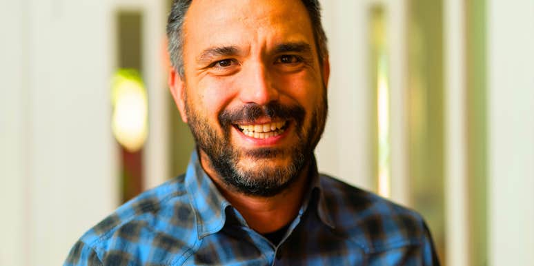 If Your Husband Uses These Small Phrases, He’s Actually Happier Than You Think