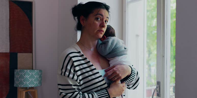 New Mom's Husband Says He Can't Look At Or Touch Her After Giving Birth