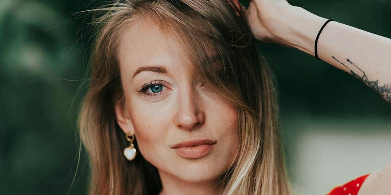 Woman finds hope after being disappointed.