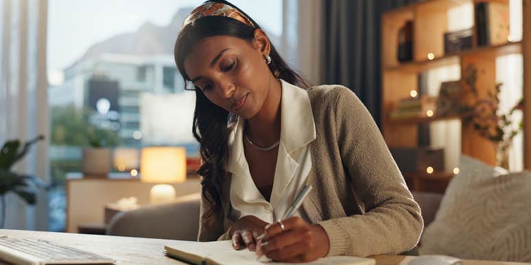 People Who Write Everything Down By Hand Have These 4 Rare Traits