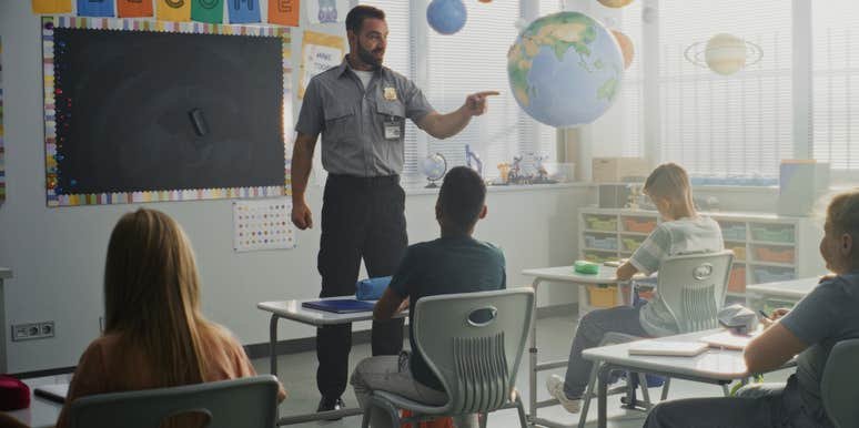 Sheriffs Give Tickets To Elementary Students For Saying 6-7