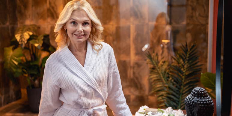 Underrated Benefits Of Showering At Night Without Lights