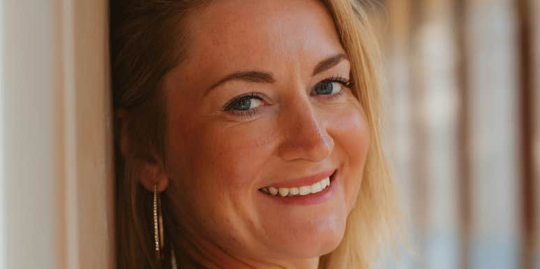 Woman will stay married.