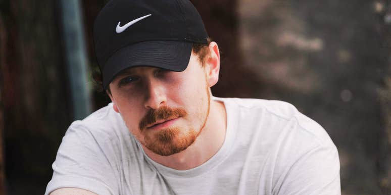 signs man not serious about woman he says he loves