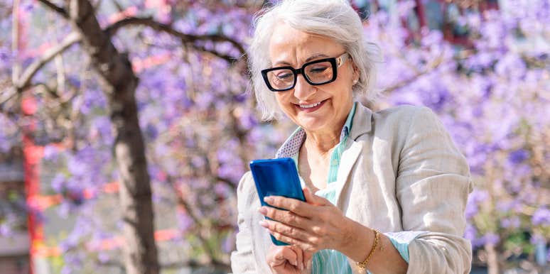 people bloomscrolling when stressed out