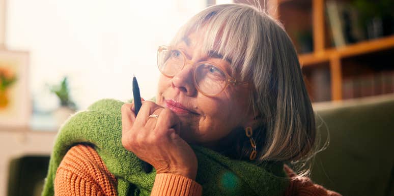 people snooze morning alarm smarter according research