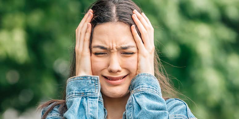 Woman is not rude, she is struggling with social anxiety.