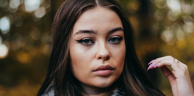 Woman struggles to set healthy boundaries.