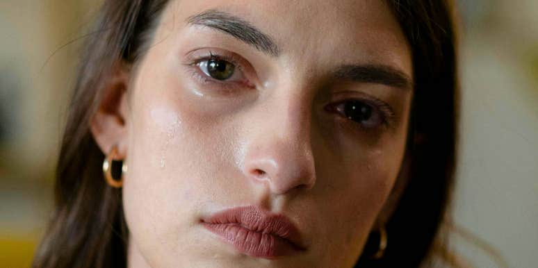 Woman is struggling.