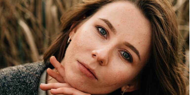 Woman's answers to questions predict her divorce.