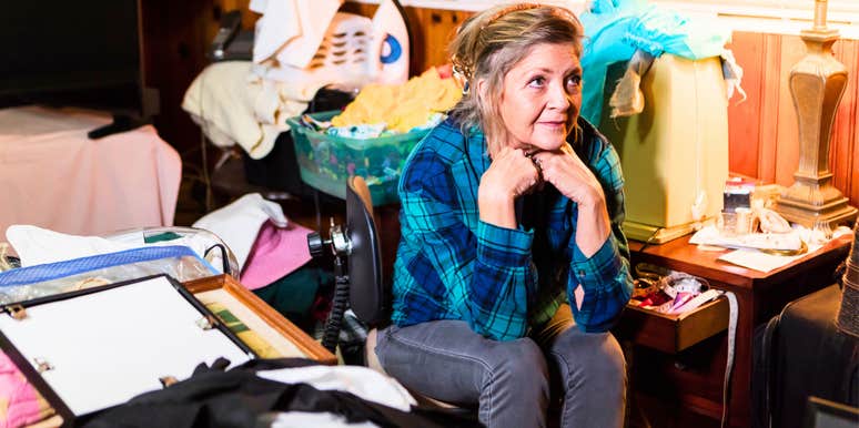 womans clutter reveals what shes going through