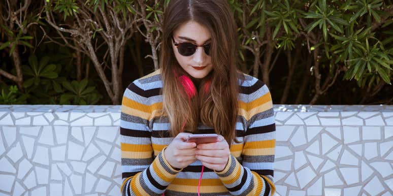 gen z texts lowercase convey causal tone