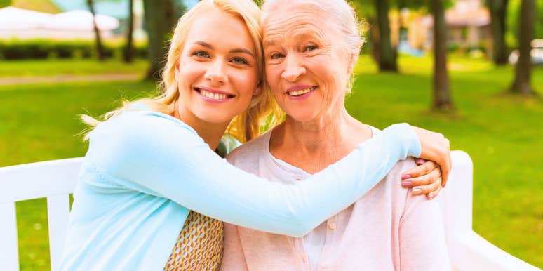 Signs Your Aging Parents Actually Need You To Start Parenting Them A Little Bit