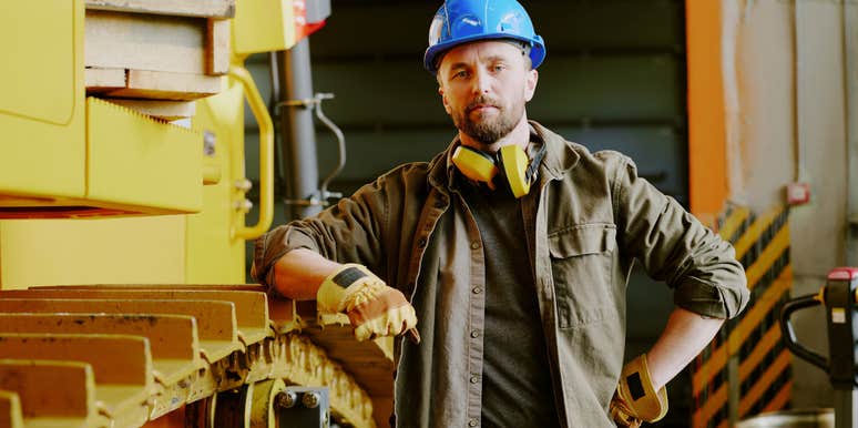 woman responds claim anyone struggling financially isn't working hard