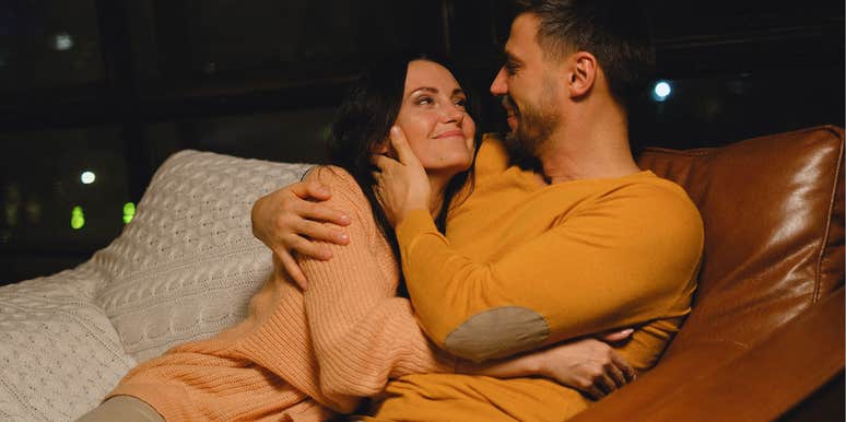 things happy couples spend last hour day doing